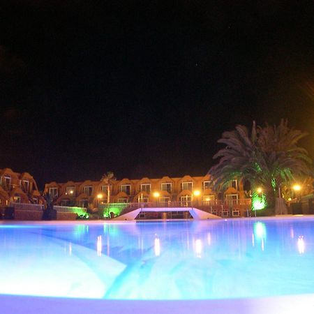 Aparthotel La Piramide Costa De Antigua Zewnętrze zdjęcie