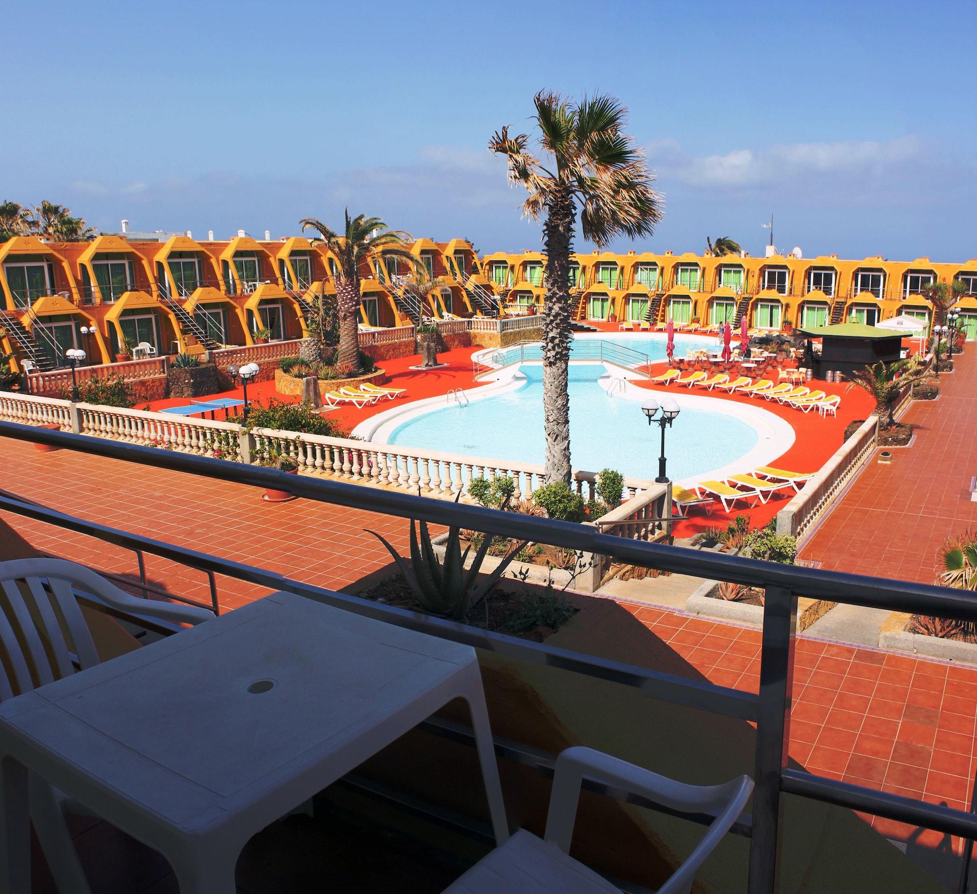Aparthotel La Piramide Costa De Antigua Zewnętrze zdjęcie